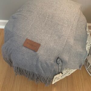 Grey scarf